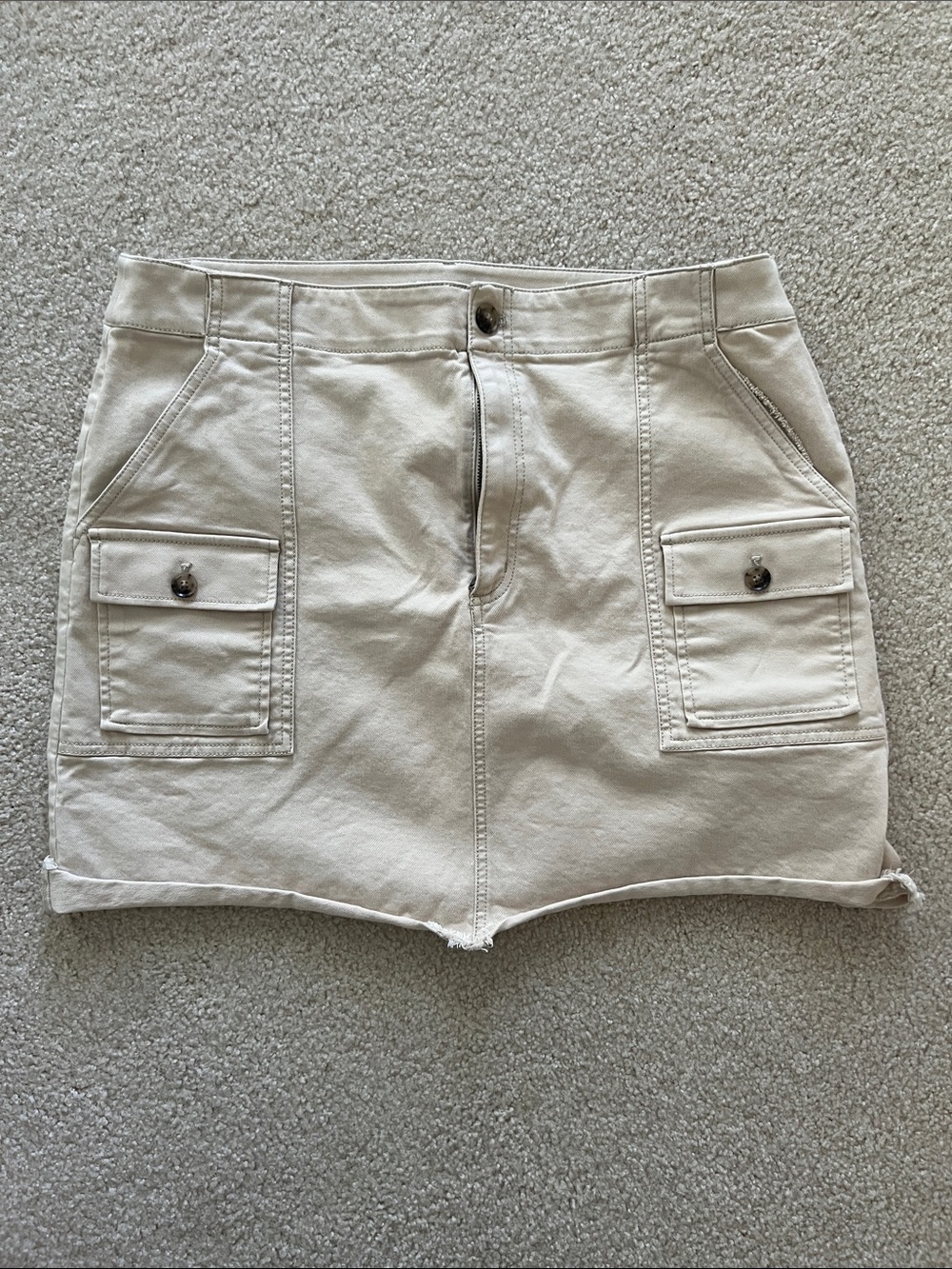 LOFT Cream Cargo Pocket Skirt